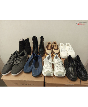 Chaussures - 60 paires