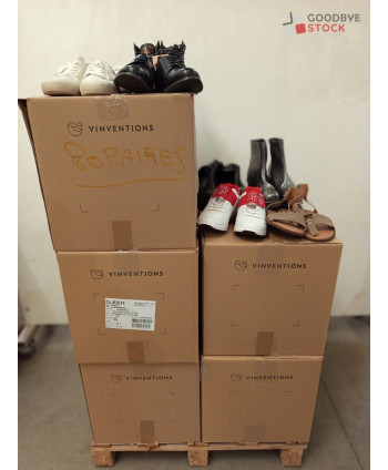 Chaussures - 80 paires