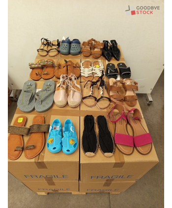 Chaussures été - 100 paires