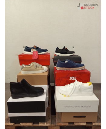 Chaussures en boites - 18...