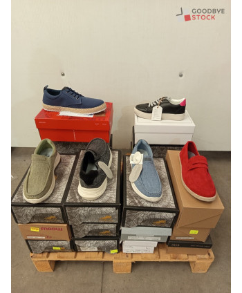 Chaussures en boites - 20...