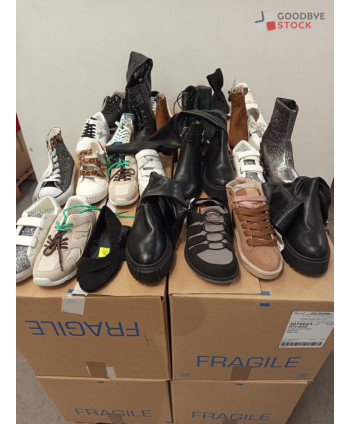 Chaussures non triées - 8...