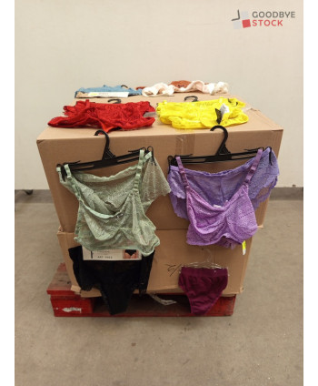 Lingerie - 200 pièces