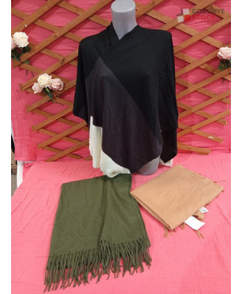 Echarpes, Ponchos - 30 pièces